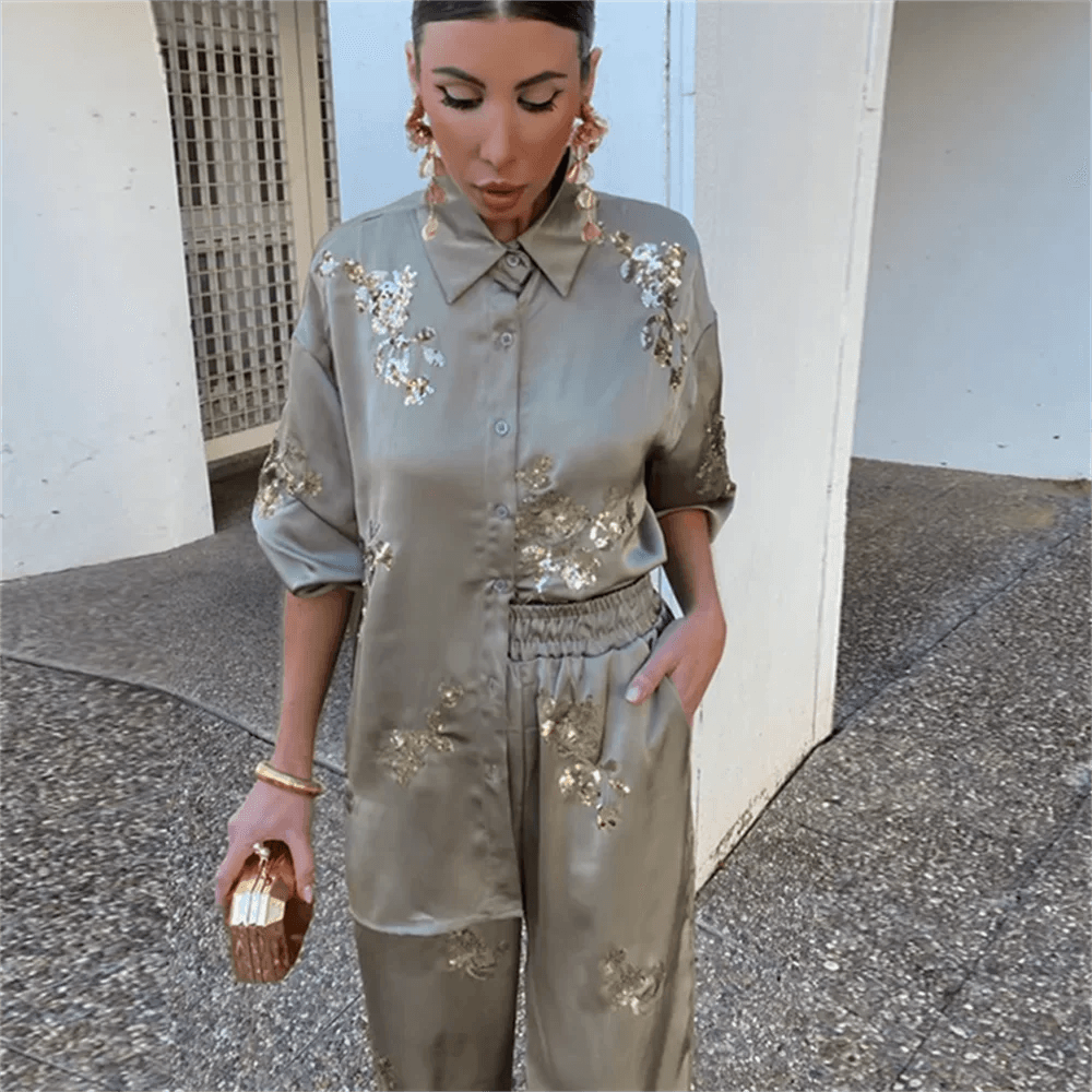 Conjunto Calça e Camisa detalhes Bordados - Sua Boutique