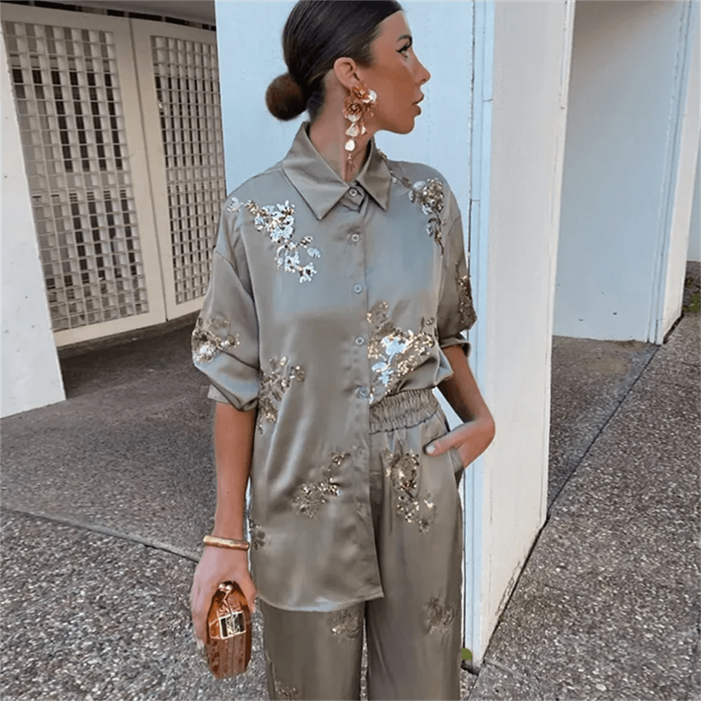 Conjunto Calça e Camisa detalhes Bordados - Sua Boutique